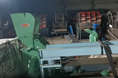 600型木材粉碎機(jī)